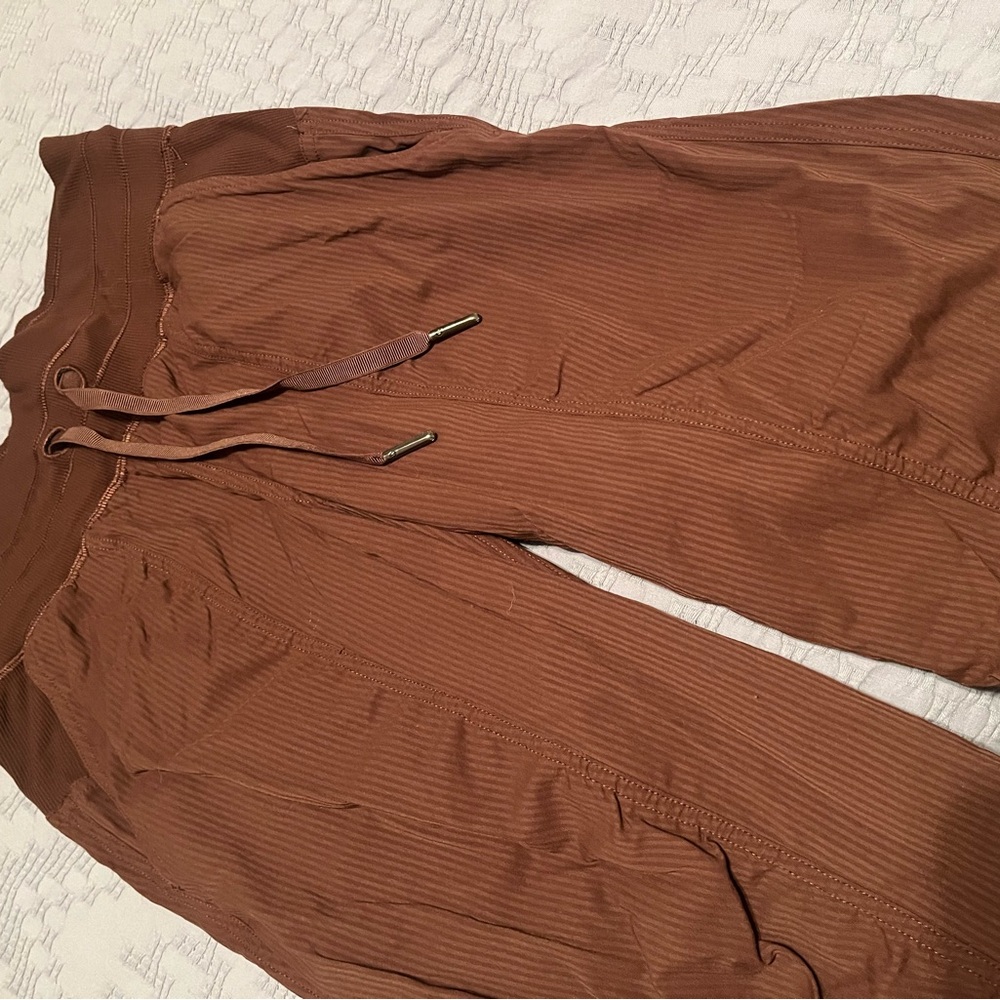 Lululemon Rusty Color Joggers